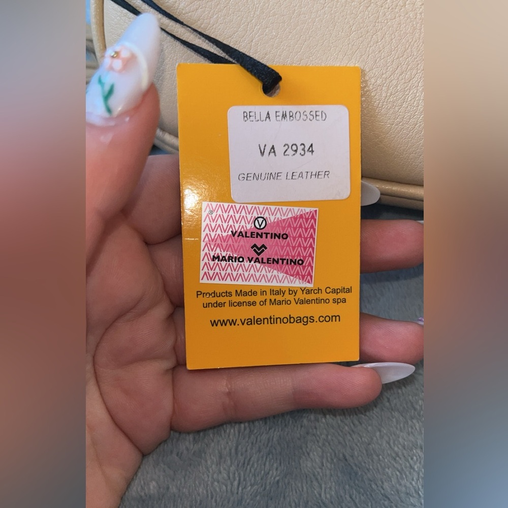 VALENTINO BY MARIO VALENTINO / WOMEN /
BAGS / CROSSBODY,BELLA EMBOSSED LEATHER - Picture 9 of 12